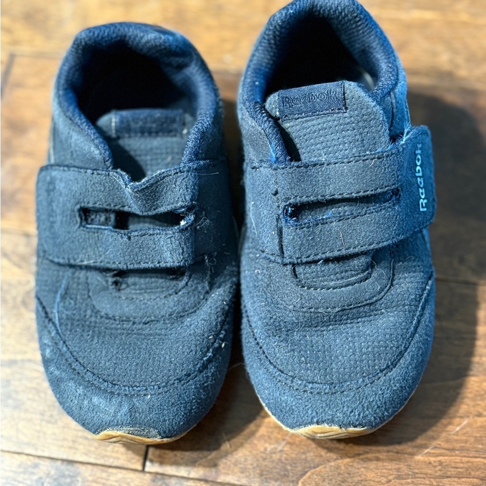 Reebok Kids Dark Blue Velcro Sneakers